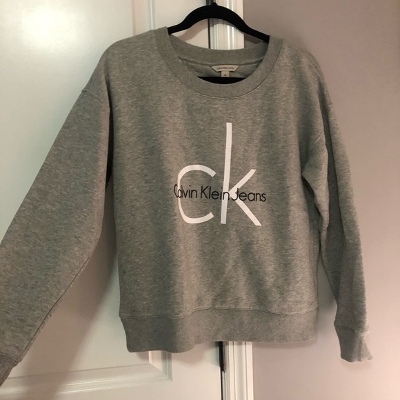 Calvin Klein Sweatshirt - Picture 1 of 2